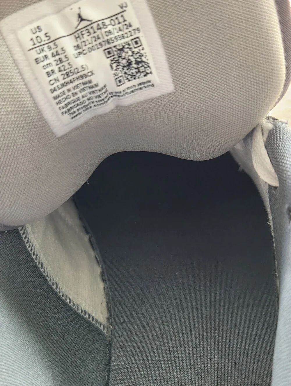 Air Jordan 1 Low Patent Cool Grey Mens Basketball Shoes